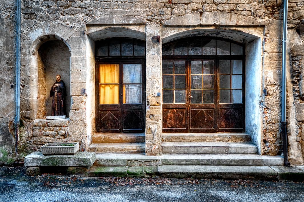 /uploads/Facade_statue_moine_820af161e2.jpg