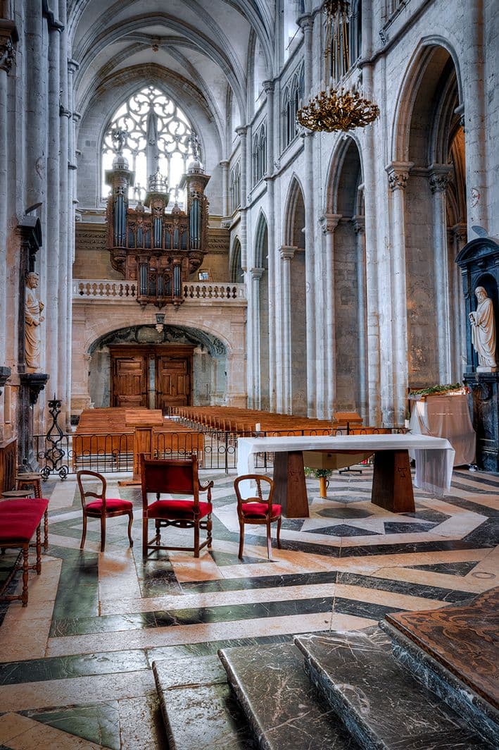 /uploads/Interieur_Abbaye_hdr_2_8594b30c92.jpg